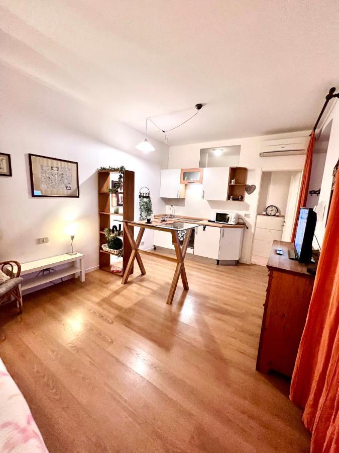 Suite Parking Bike Trieste Bagian luar foto