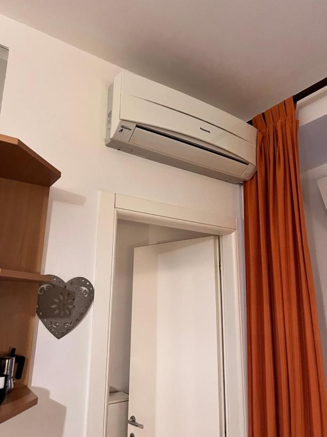 Suite Parking Bike Trieste Bagian luar foto