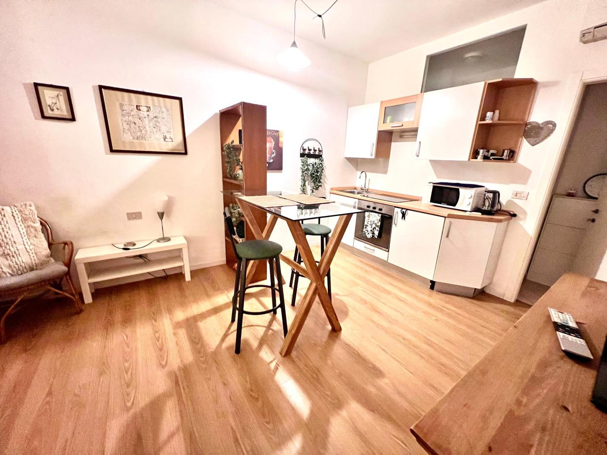 Suite Parking Bike Trieste Bagian luar foto